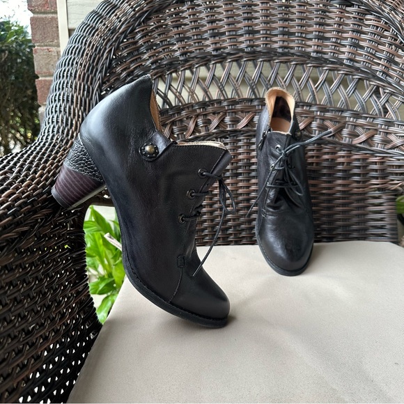 Spring Step Shoes - L'ARTISTE JULIANE BOOTIES 44 (US 12.5-13)